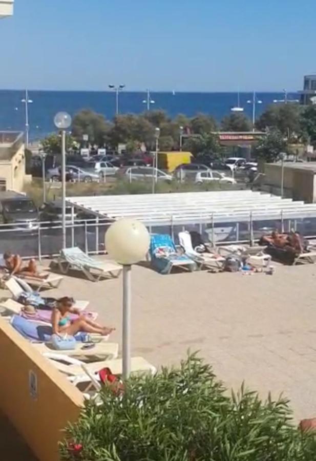 Appart 2 Piscines ,50 M De La Mer Agde Exteriör bild